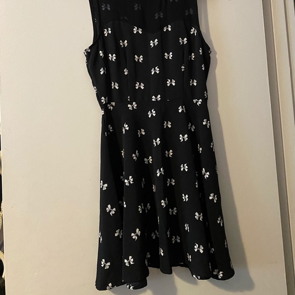 Forever 21 black and white dress (bow tie design) - Picture 2 of 3